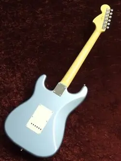 FENDER FSR COLLECTION TRADITIONAL II LATE 60S STRATOCASTER RW ICE BLUE METALLI