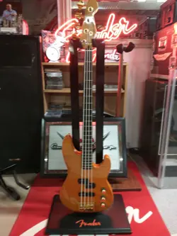 CUSTOM SHOP P-BASS
