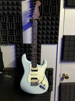 FENDER AMERICAN PROFESSIONAL STRATOCASTER 6 STRING ELECTRIC GUITAR