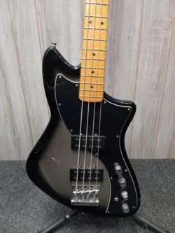 FENDER METEORA BASS SILVERBURST