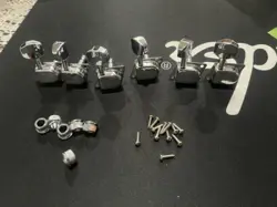 FENDER 70S F STYLE STRATOCASTER-TELECASTER TUNING PEGS - CHROME