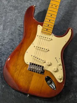 STRATOCASTER USED SIENNA