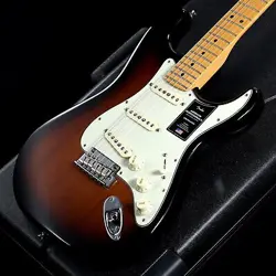 FENDER USA AMERICAN PROFESSIONAL II STRATOCASTER 2-COLOR SUNBURST USED