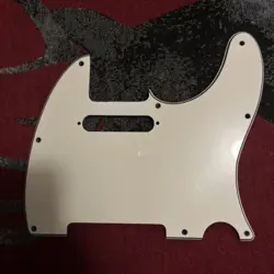 WHITE FENDER TELECASTER PICKGUARD 8 HOLE