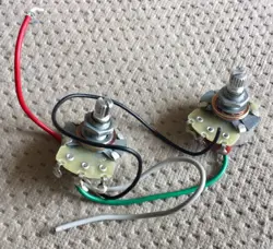 1999 FENDER SQUIER STAGEMASTER ELECTRIC GUITAR ORIGINAL WIRING HARNESS