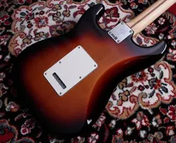 FENDER PLAYER STRATOCASTER HSS 3-COLOR SUNBURST