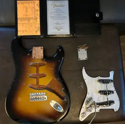 STRATOCASTER BODY AND