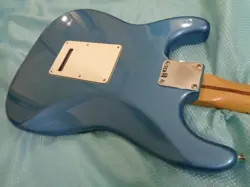 2008 FENDER STANDARD STRATOCASTER SSS MAPLE NECK MEXICO GUITAR LAKE PLACID BLUE