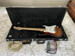 FENDER AMERICAN STRATOCASTER GUITAR