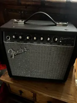 FENDER CHAMPION 20 BLACK ELECTRIC GUITAR AMPLIFIER