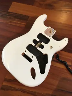 FENDER POLAR WHITE PLAYER STRAT STRATOCASTER ALDER BODY 2 PT 3 LB 12 OZ