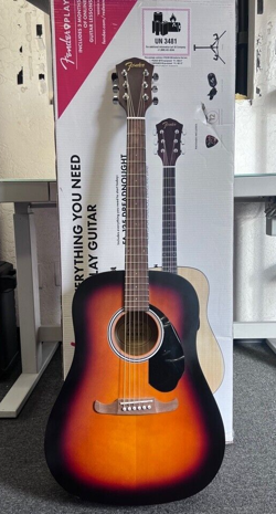 FENDER FA-125 DREADNOUGHT ACOUSTIC GUITAR - SUNBURST - USED