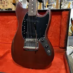 USED FENDER / 1978 MUSTANG RED