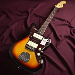 FENDER       MADE IN JAPAN TRADITIONAL 60S JAZZMASTER 3TS