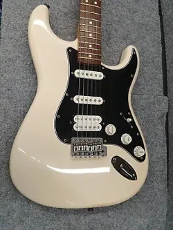 FENDER MEXICO STRATOCASTER USED 2010 ALDER BODY MAPLE NECK ROSEWOOD FINGERBOARD