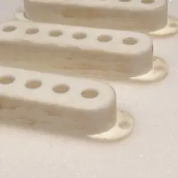 VINTAGE REISSUE STYLE