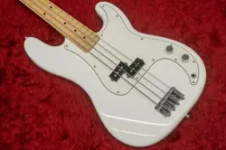 FENDER PLAYER PRECISION BASS POLAR WHITE 2020 3.745KG