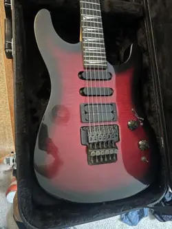 FENDER STRAT HM ULTRA