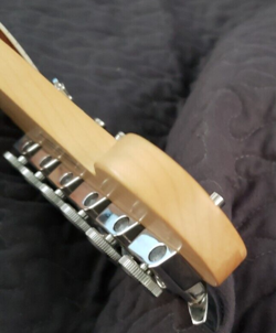 DELUXE STRATOCASTER STRAT