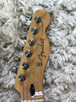 TELECASTER CLASSIC GUITAR