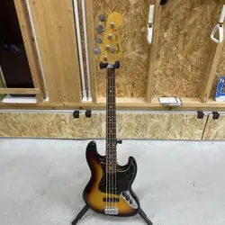 FENDER 60S JAZZ BASS TRADITIONAL
