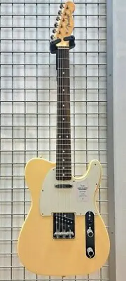 FENDER MADE IN JAPAN TRADITIONAL 60S TELECASTER   VINTAGE WHITE