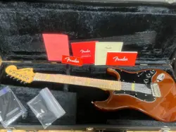 FENDER AMERICAN SPECIAL STRATOCASTER 2009 ELECTRIC GUITAR GOOD CONDITION JAPAN