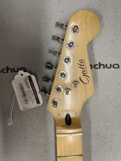 FENDER GATTO STRATOCASTER