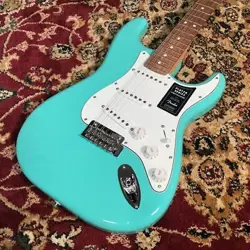 FENDER PLAYER STRATOCASTER SEA FOAM GREEN ELECTRIC GUITAR STRATOCASTER PLAYER