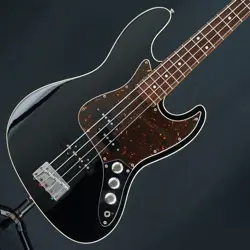 FENDER JAPAN AJB USED BLACK W/SOFT CASE