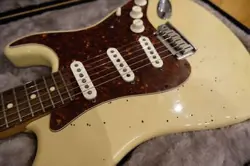 STRATOCASTER STRATOCASTER MADE