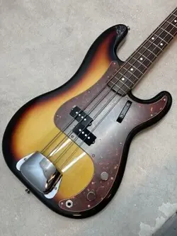 /FENDER/PRECISION