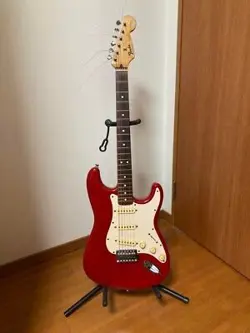 FENDER MEXICO SQUIRE SERIES STRATOCASTER ELECTRIC GUITAR RED