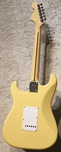 FENDER YNGWIE MALMSTEEN STRATOCASTER VINTAGE WHITE JD22090006 IKEBUKURO STORE