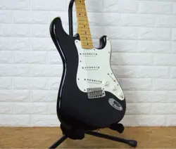 SQUIER BY FENDER JV SERIAL STRATOCASTER SAFE PACKING!