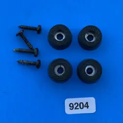 FENDER G-DEC PR520 GUITAR AMP PART: FEET RUBBER FOOT STAND W/SCREWS [4 PCS]