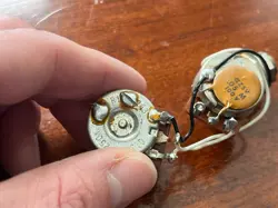 FENDER STRATOCASTER LEAD