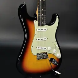 FENDER CUSTOM SHOP 1960 STRATOCASTER NOS VINTAGE SPEC 3 TONE SUNBURST 2015