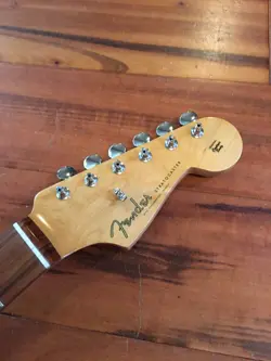 2022 FENDER STRATOCASTER 60S RI REISSUE VINTERA PAU FERRO STRAT NECK TUNER PLATE