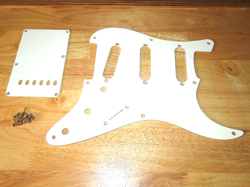 FENDER 1989 USA WHITE 1 PLY AMERICAN VINTAGE 57 STRATOCASTER PICKGUARD & TREMOLO