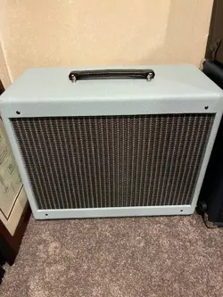 CABINET WITH FENDER