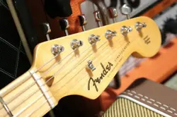 FENDER ERIC JOHNSON 1954 VIRGINIA STRATOCASTER MAPLE FINGERBOARD 2 COLOR SUNBU