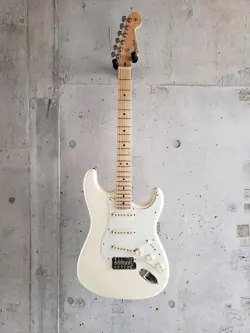 FENDER AMERICAN PROFESSIONAL STRATOCASTER 2018 ELECTRIC GUITAR