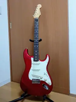 FENDER MADE IN JAPAN HYBRID II STRATOCASTER ROSEWOOD MODENA RED USED