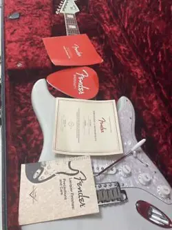 FENDER STRATOCASTER LIMITED EDITION 2022 MODEL