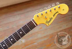 FENDER AMERICAN VINTAGE  62 JAGUAR 3 COLOR SUNBURST