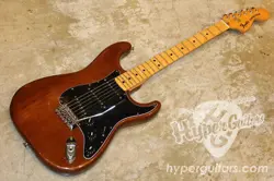 FENDER '77 STRATOCASTER