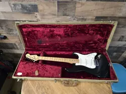 1990 FENDER AMERICAN STANDARD STRATOCASTER W HSC
