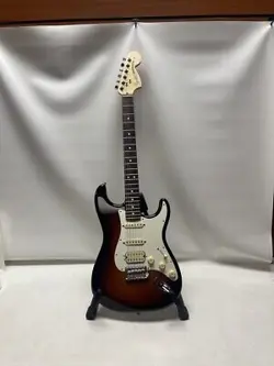 FENDER STRATOCASTER AMERICAN PERFORMER