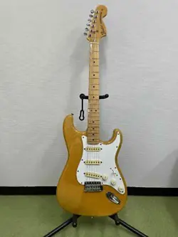 STRATOCASTER CST-72